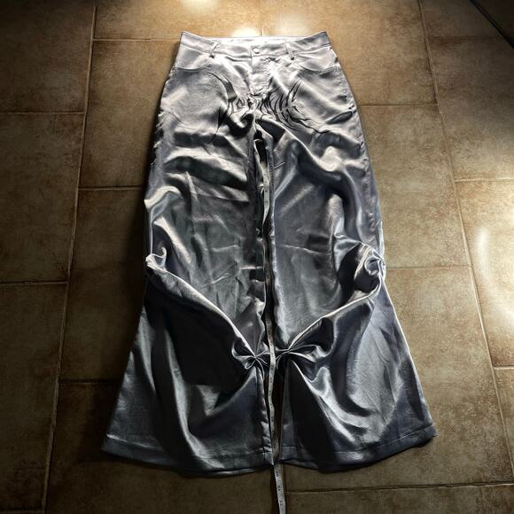 Gothic Crotch Print Silver Baggy Pants - Picture 9 of 10